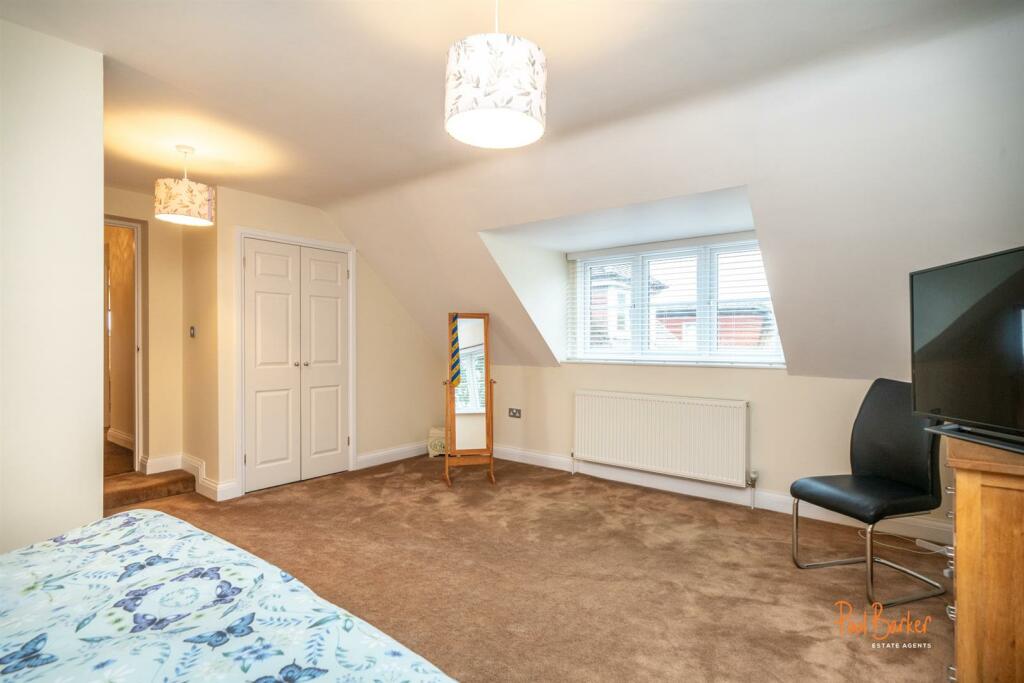 Additional image 33 of Park Street Lane, Park Street, St. Albans