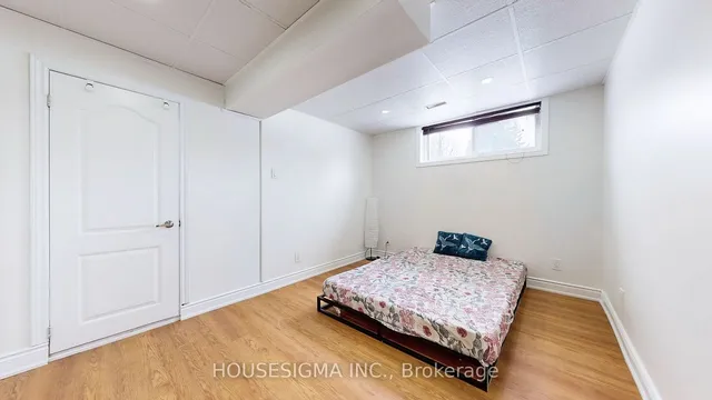 Additional image 20 of 65 Reigate Ave