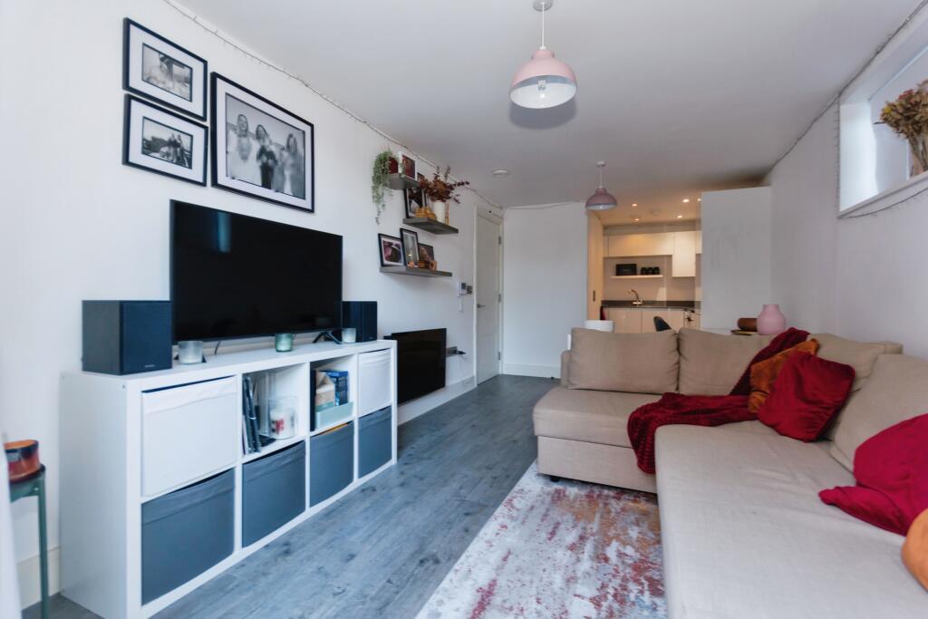 Additional image 5 of Alcester Road, Birmingham, West Midlands, B13