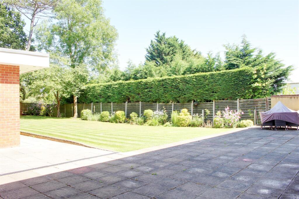 Additional image 12 of Mymms Drive, Brookmans Park, Hatfield