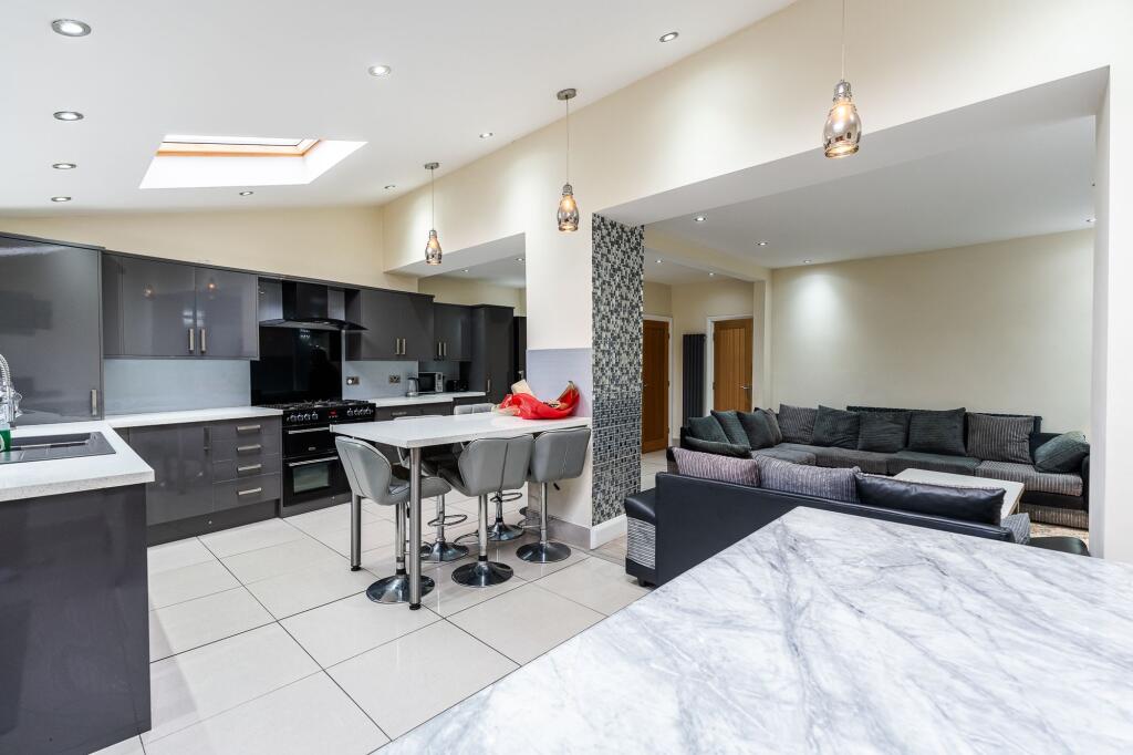 Additional image 13 of Birch Lane, Bradford, BD5