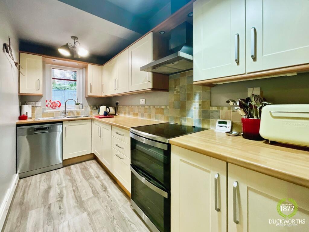 Additional image 13 of Todmorden Road, Burnley, BB11