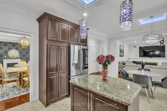 Additional image 15 of 22 Pasadena Ave