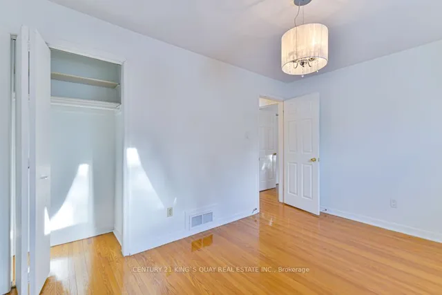 Additional image 20 of 8 Scotland Rd