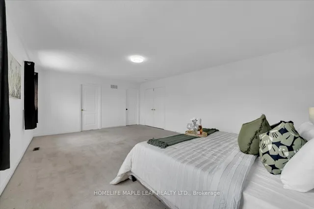 Additional image 25 of 33 Honeybee Dr