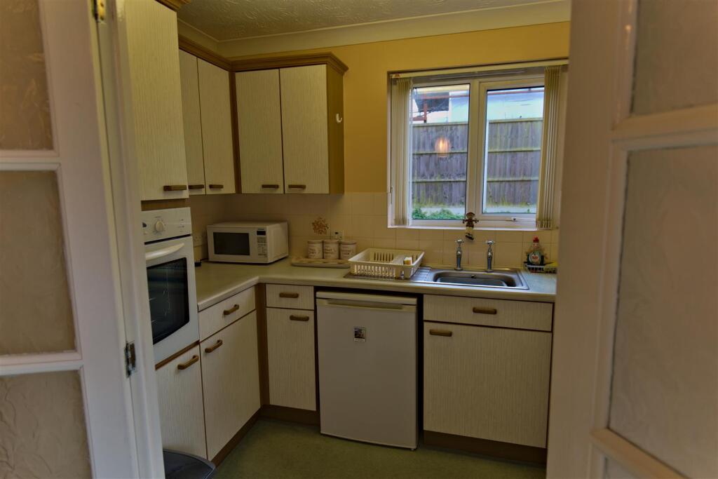 Additional image 8 of Stratford Road, Hall Green, Birmingham