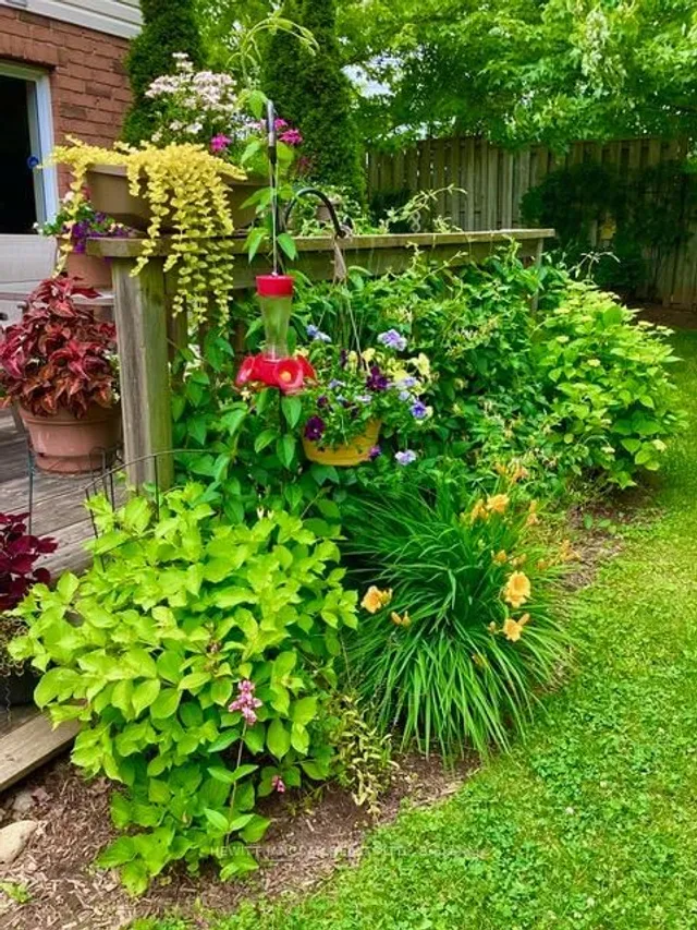 Additional image 27 of 962 Glasgow St