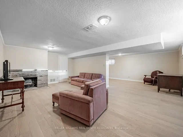 Additional image 24 of 29 Farningham Cres