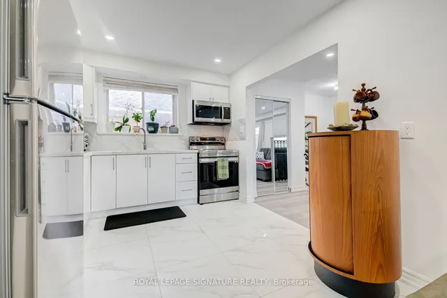 Additional image 10 of 40 Arleta Ave