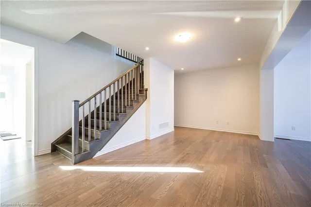 Additional image 5 of 31 Forestwalk Street St