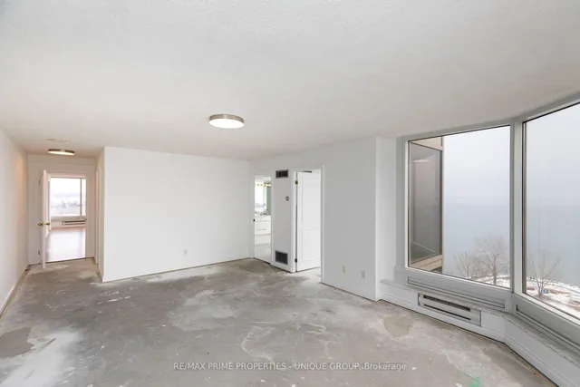 Additional image 25 of 1 Palace Pier Crt Unit 1103