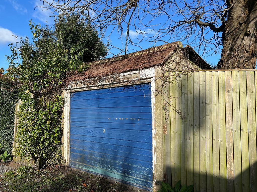 Additional image 14 of Highland Croft, Steyning, West Sussex, BN44 3RF