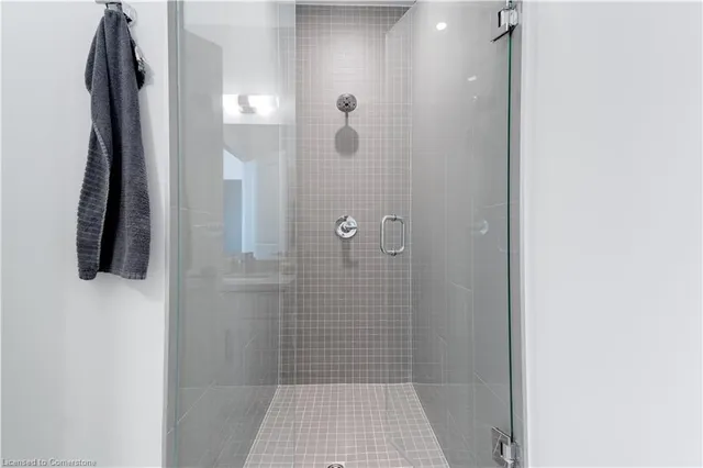 Additional image 4 of 2007 James St Unit 407