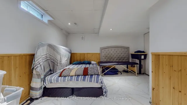 Additional image 13 of 18 Weather Vane Lane