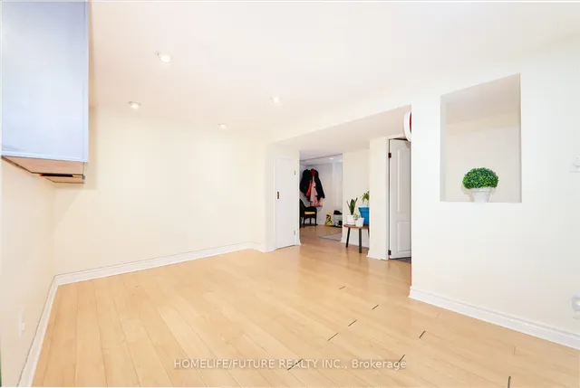 Additional image 23 of 53 Applefield Dr