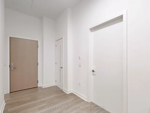 Additional image 17 of 357 King St Unit 204