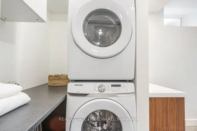 Additional image 36 of 9 Bertmount Ave