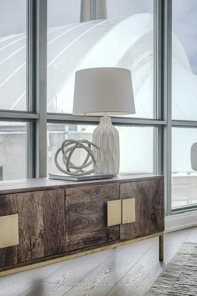 Additional image 8 of 3 Navy Wharf Crt Unit 1708