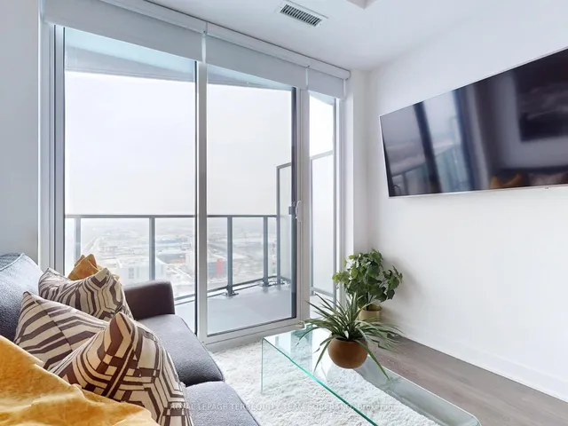 Additional image 17 of 36 Zorra St Unit 2801