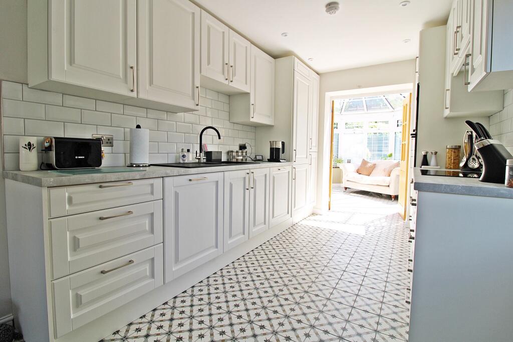 Additional image 15 of Bryn Creigiau, Groesfaen, Pontyclun, Rhondda Cynon Taff. CF72 8RT