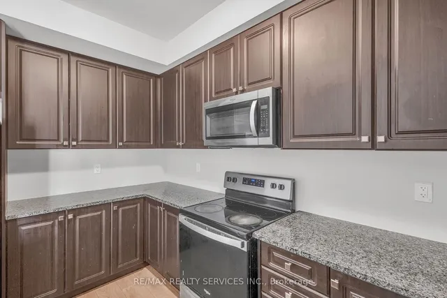 Additional image 20 of 28 Humberwood Blvd Unit 2