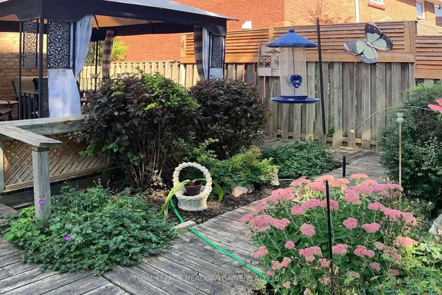 Additional image 40 of 41 Steen Dr