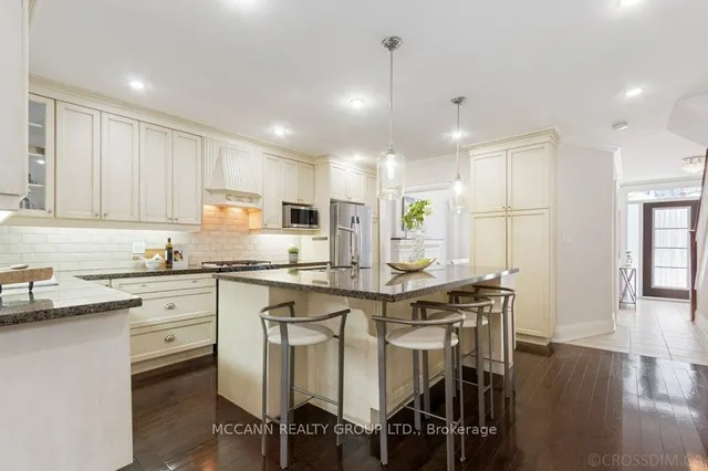 Additional image 10 of 133 Melrose Ave