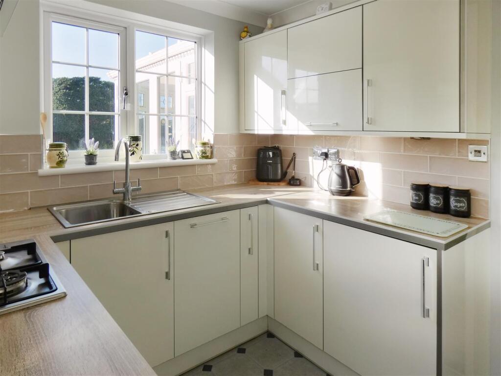 Additional image 17 of Spinnaker Close, Littlehampton