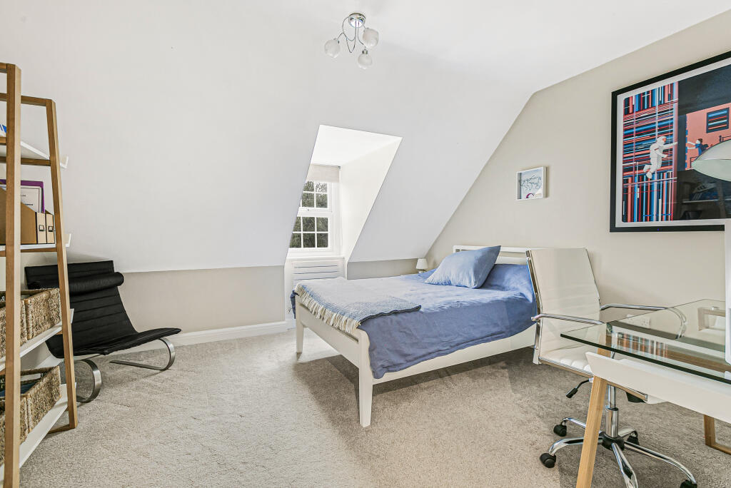 Additional image 12 of Boyes Crescent, London Colney, AL2