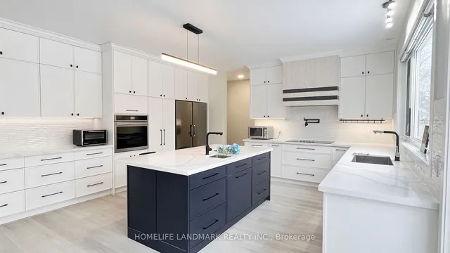 Additional image 9 of 19 Deering Cres