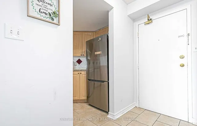 Additional image 7 of 2550 Lawrence Ave Unit 1111