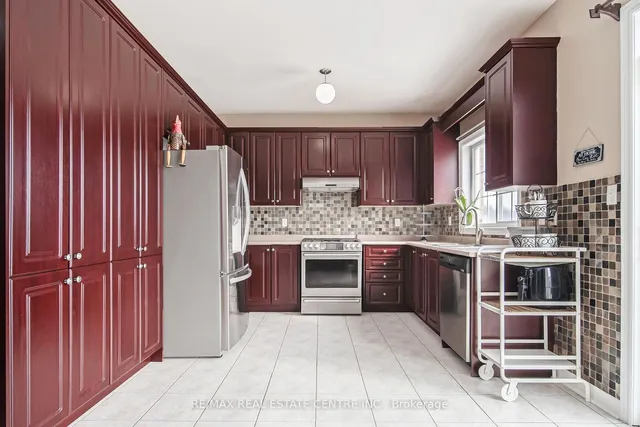 Additional image 11 of 21 Father Tobin Rd