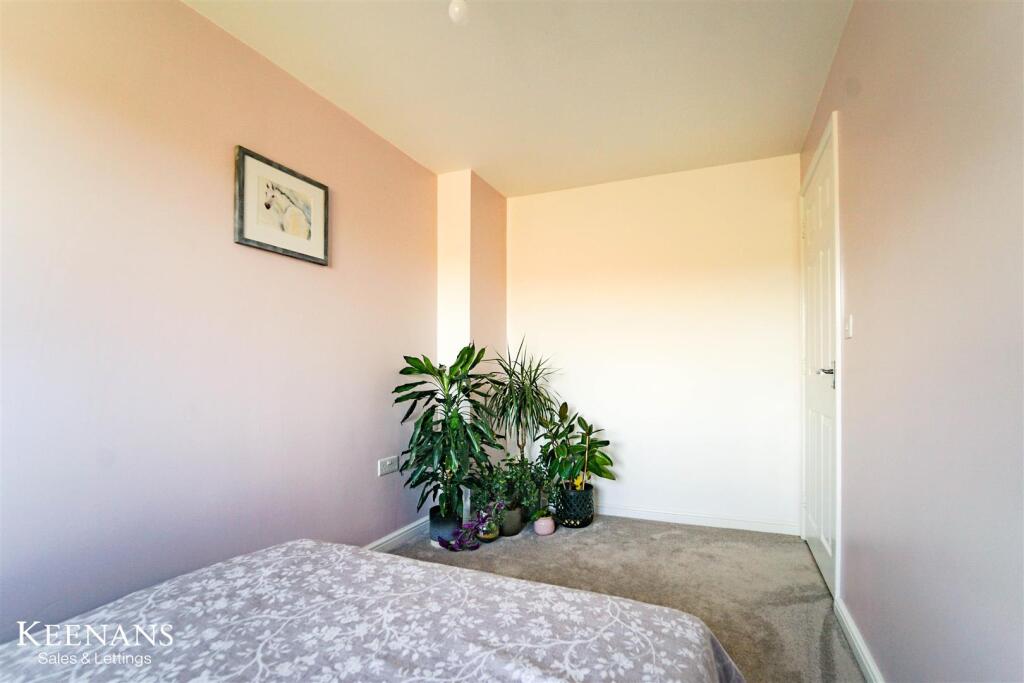 Additional image 14 of Park Gate Close