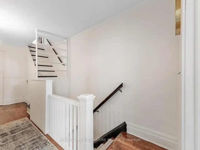 Additional image 22 of 41 Thyra Ave