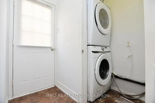 Additional image 37 of 14 Paramount Pl