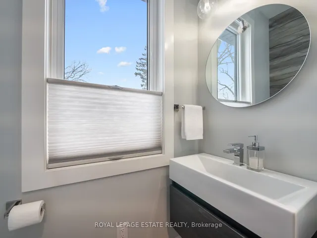 Additional image 34 of 37 Glen Ames