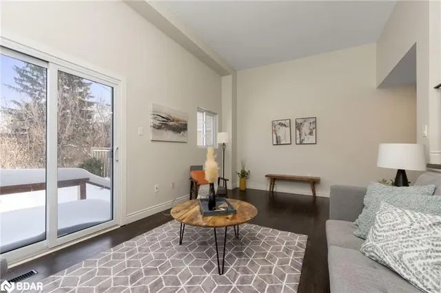 Additional image 13 of 46 Tara Park Cres