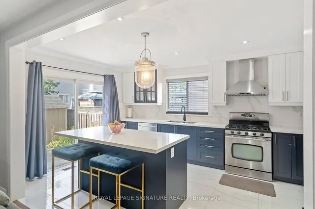 Additional image 11 of 956 Huffman Cres