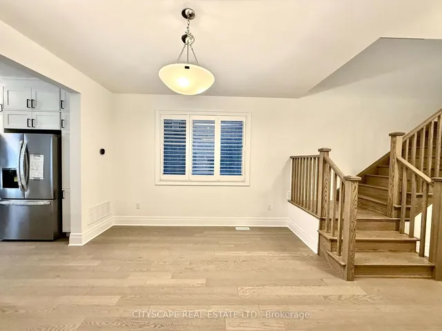 Additional image 4 of 1358 Lily Cres