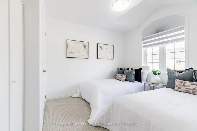 Additional image 23 of 3045 Gladeside Ave Unit 8