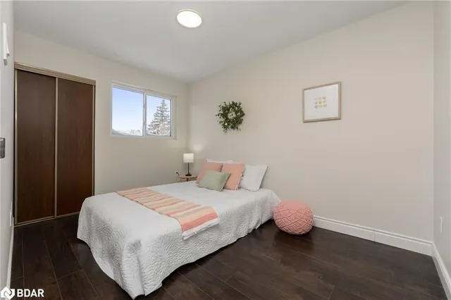 Additional image 28 of 46 Tara Park Cres