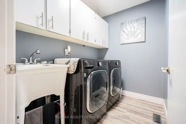 Additional image 18 of 54 Ferri Cres