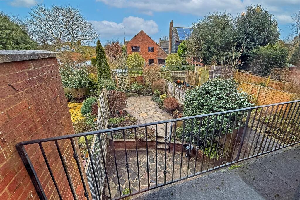 Additional image 22 of Granary Close, Wheathampstead