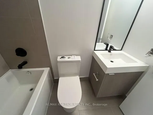 Additional image 24 of 250 Lawrence Ave Unit 701