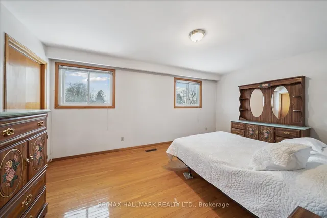 Additional image 23 of 83a Vanbrugh Ave