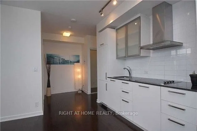 Additional image 5 of 12 York St Unit 5707