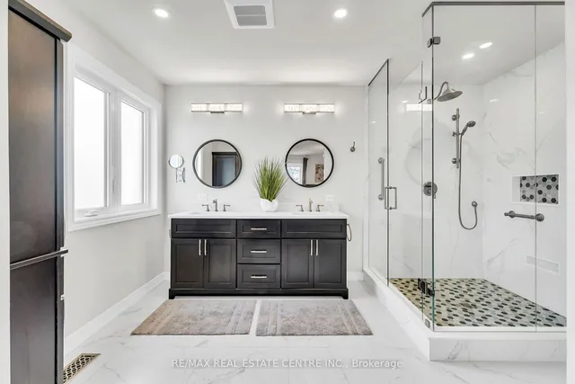 Additional image 36 of 4397 Latimer Cres