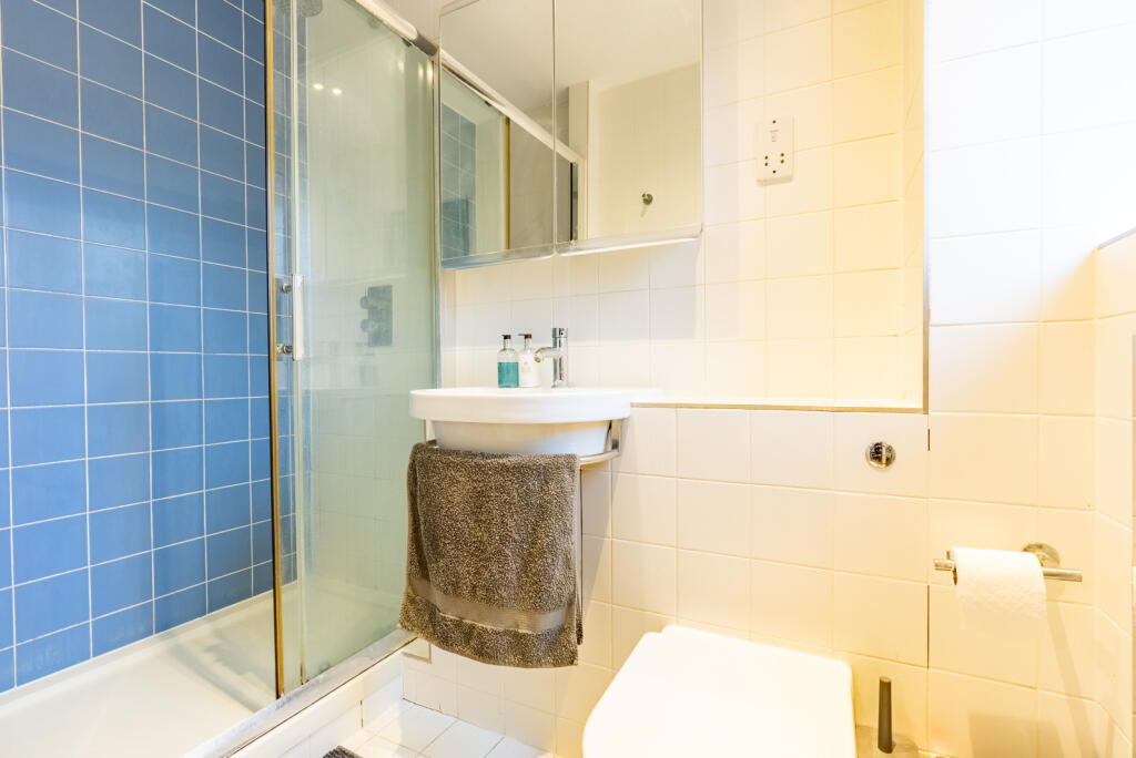 Additional image 9 of Orient Close, St. Albans, Hertfordshire, AL1