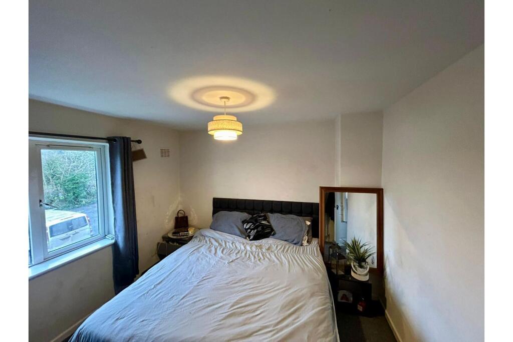 Additional image 13 of The Grove, Studley, B80