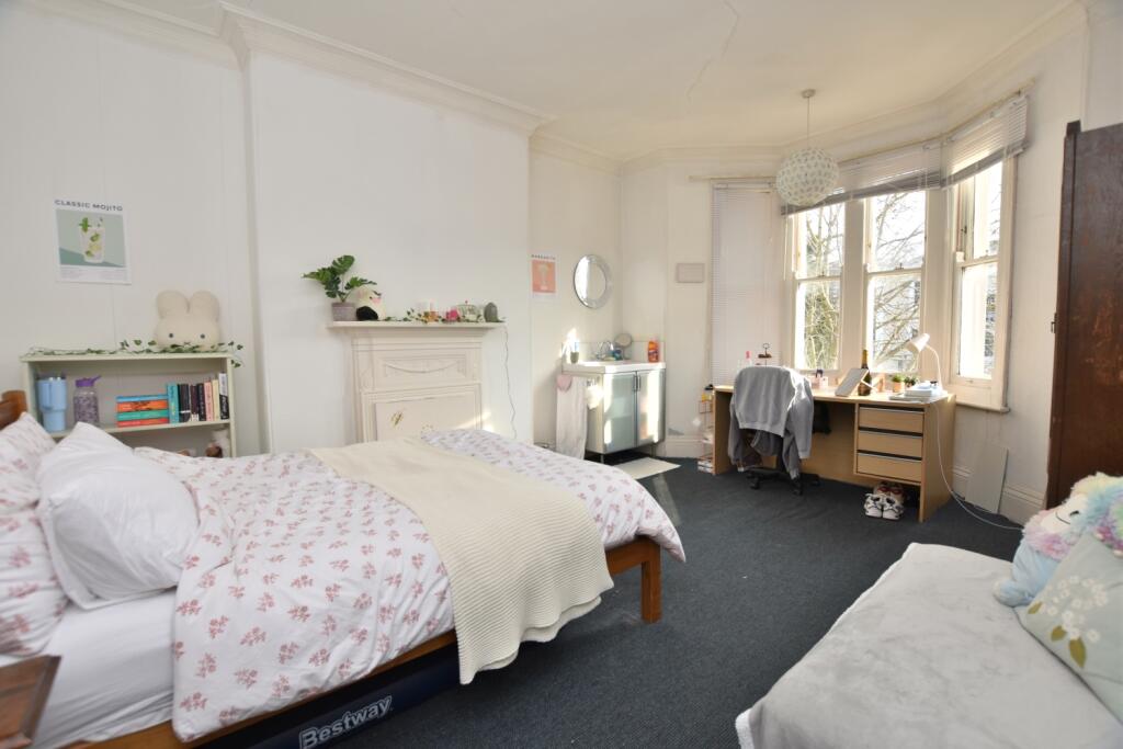 Primary image of Room 6, St Pauls Road, Lower Maisonette, Clifton, Bristol, BS8 1LT